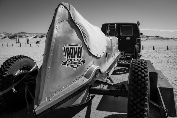 Sécurité routière : L'importance de l'accoudoir central dans votre véhicule