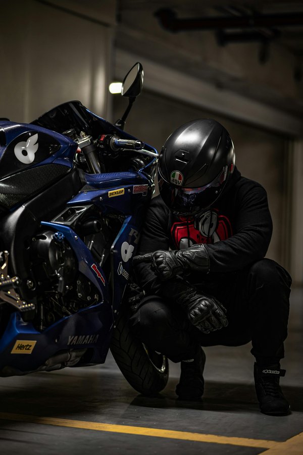 Équipement moto essentiel : sécurisez et personnalisez votre moto